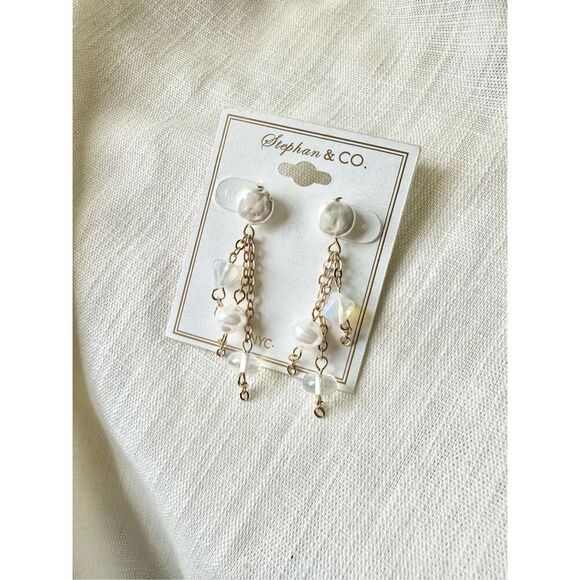 Pearl and moonstone mermaid style dangle earrings - Picture 5 of 8